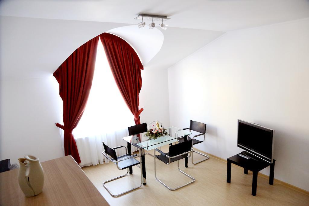 Vila Nona Apartment Nagyszeben Szoba fotó